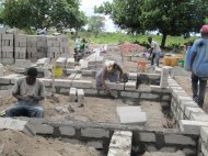Kisarawe Schoolproject &raquo; Eerste constructies